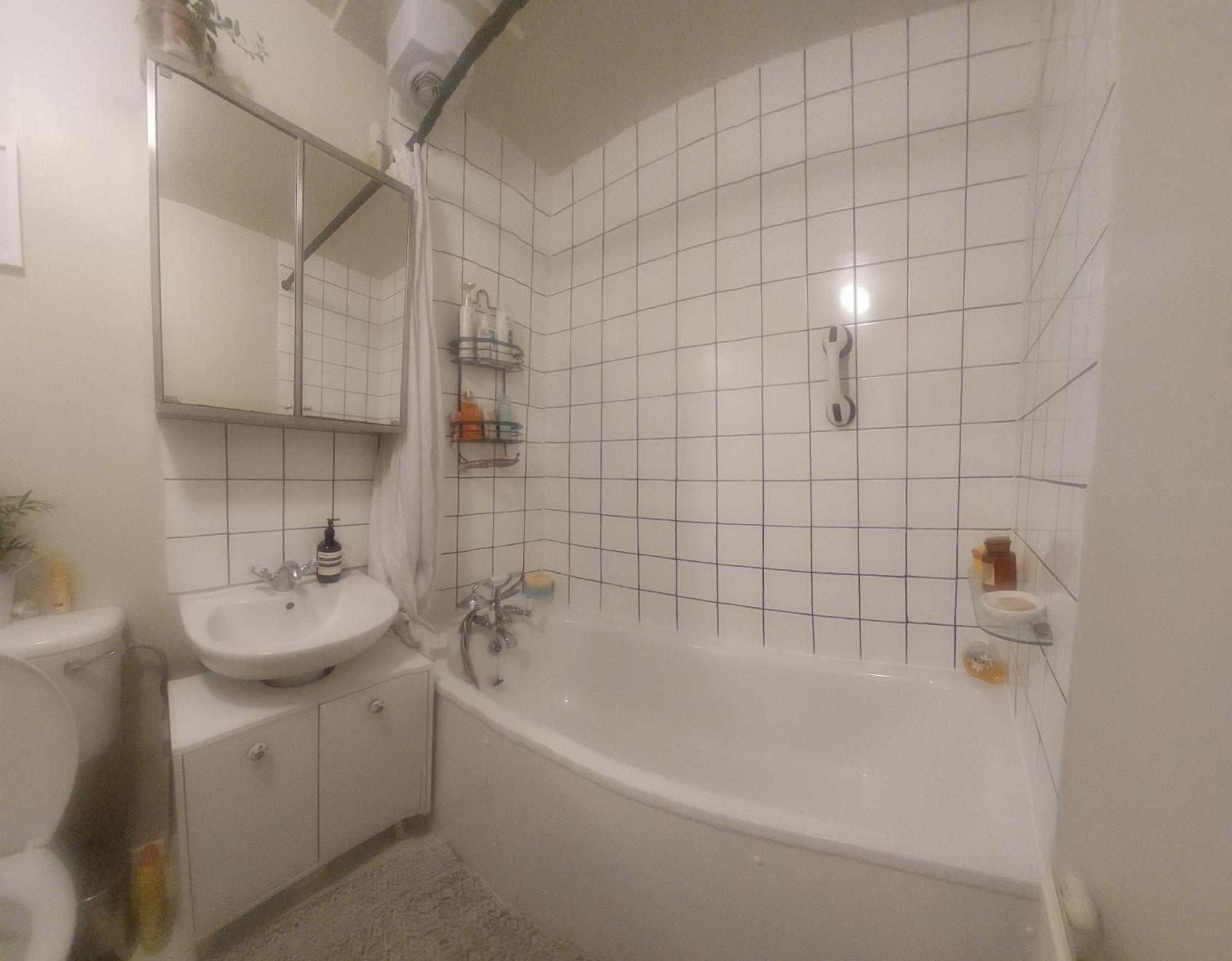 Centrel To London Single Bed Room Quiet Home With Host And Breakfast Eksteriør bilde